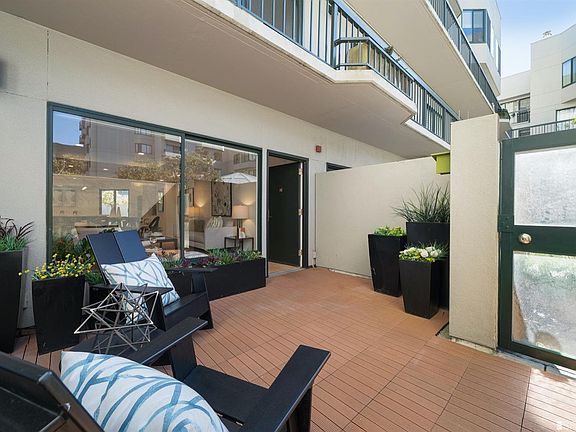3rd image of 601 Van Ness Ave APT 28