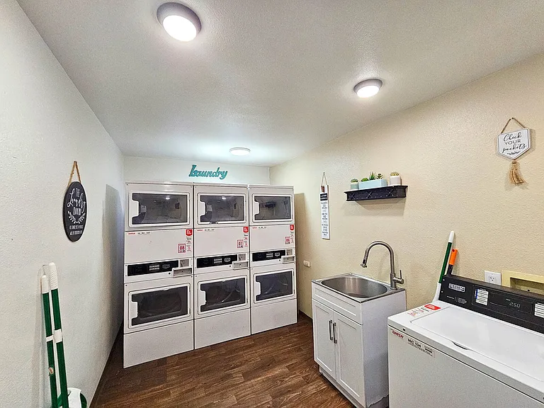 Montebello Villas — Photo 12