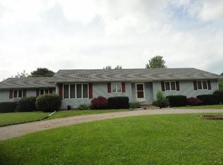 601 NE 2nd St, Atlanta, IL 61723