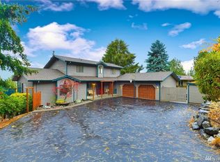 17338 Meadow Ln, Mount Vernon, WA 98274