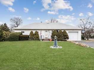 130 Memorial Pkwy, Atlantic Highlands, NJ