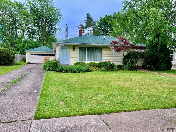 138 Bennington Rd, Amherst, NY 14226