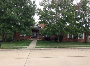 206 Haywood Ct, Columbia, MO 65203