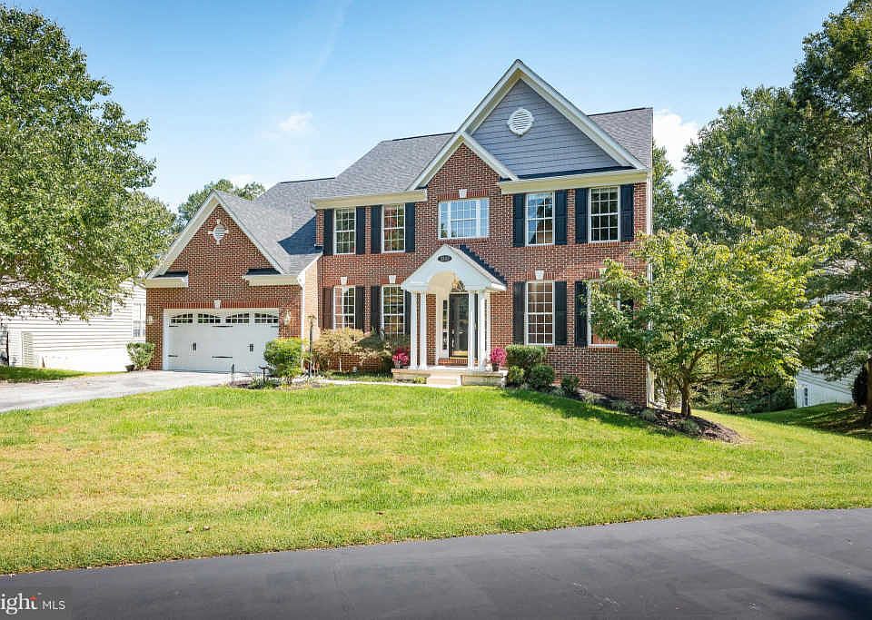 1st image of 3343 Governor Martin Ct