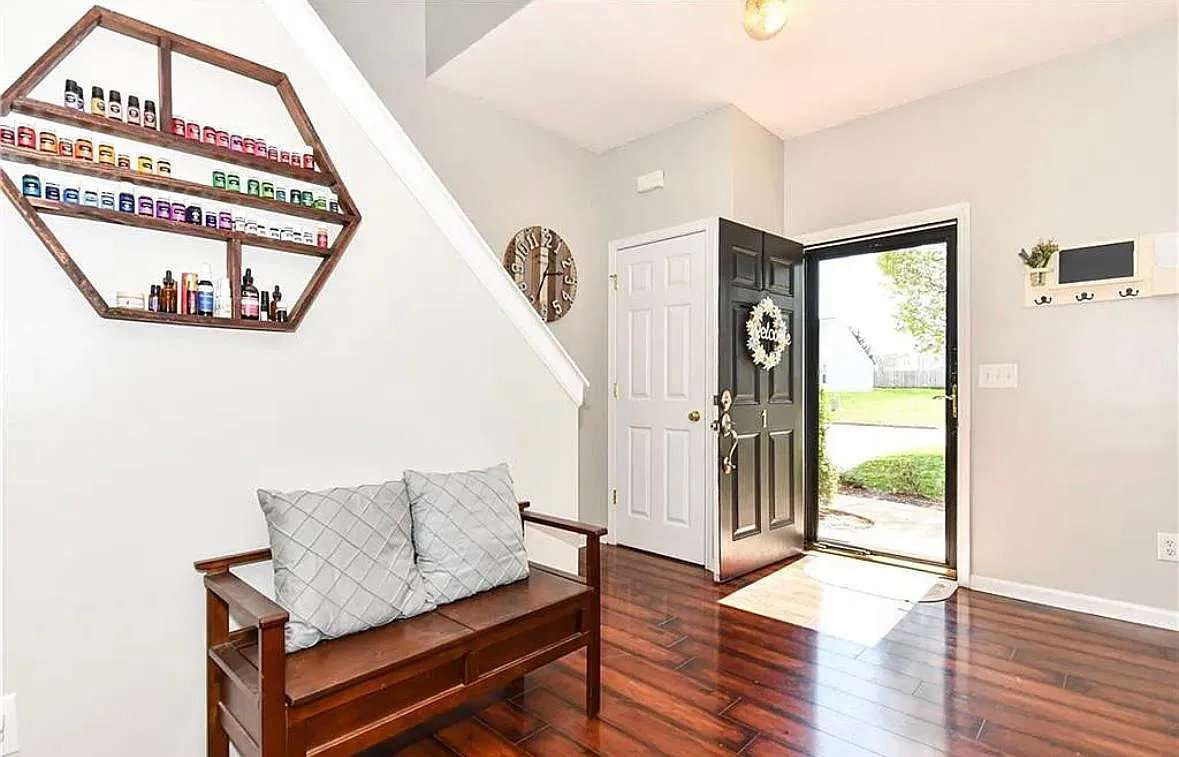 1 Blackhaw Ct — Photo 1