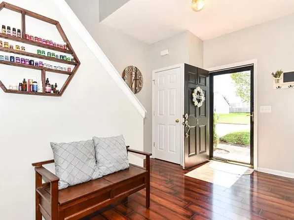 1 Blackhaw Ct, Browns Summit, NC 27214