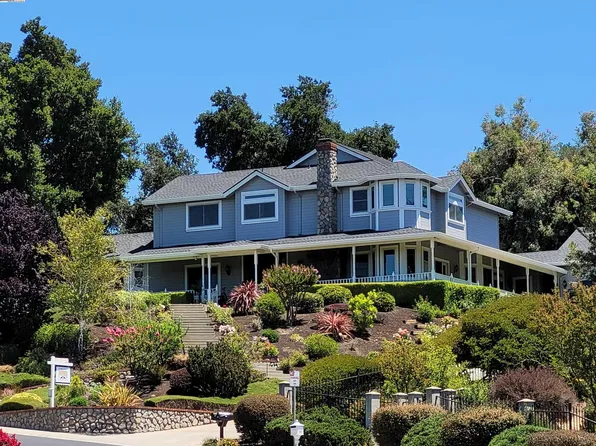 2416 Sheffield Dr, Livermore, CA 94550