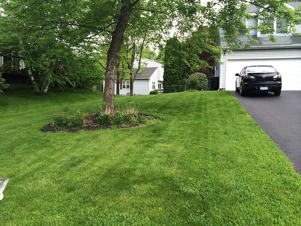 2nd image of 32 Mapleridge Ave