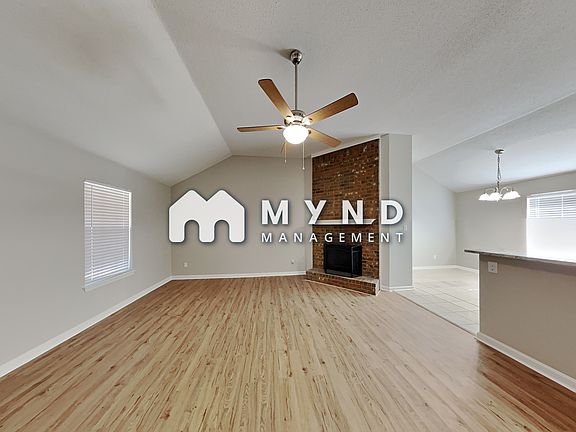2nd image of 2734 Laurelcrest Cv