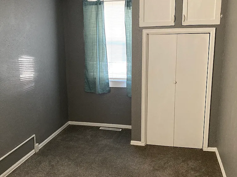 205 Cottonwood St — Photo 9
