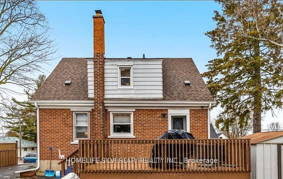 1st image of 327 Victoria Ave