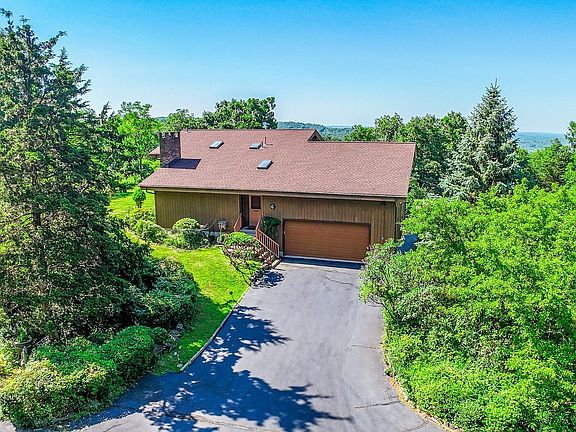 2nd image of 4 Bellview Drive