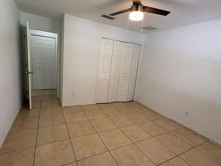 509 SE 6th Pl — Photo 12