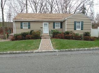 514 Fenimore Rd, Mamaroneck, NY 10543