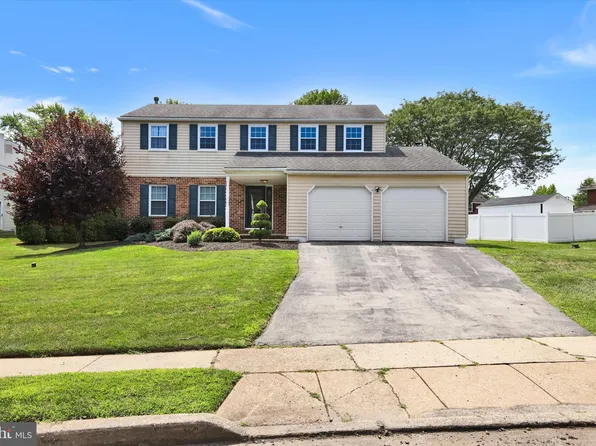 2302 Carol Ln, East Norriton, PA 19401