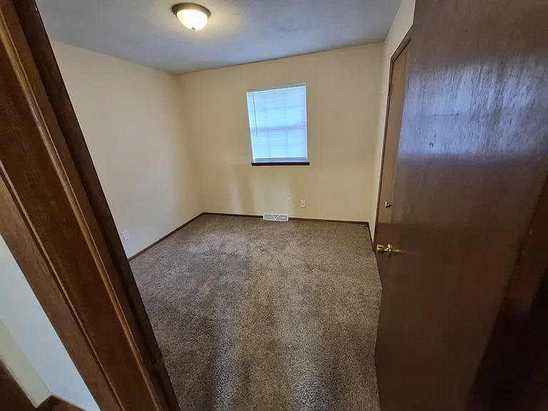 2712 Wesley St — Photo 8