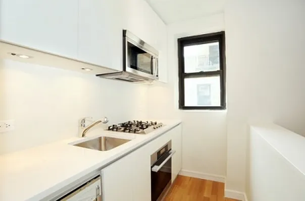 Sold by Citi Habitats | media 16