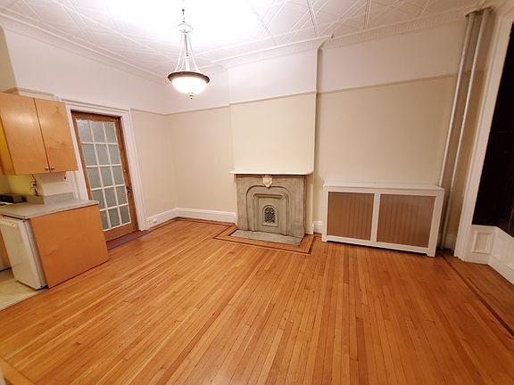 5th image of 32 7th Ave APT 3F
