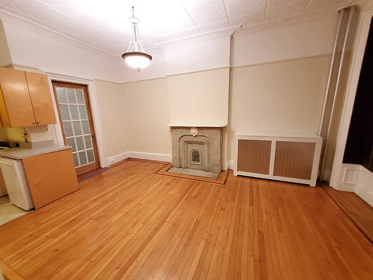 32 7th Ave #3F — Photo 5