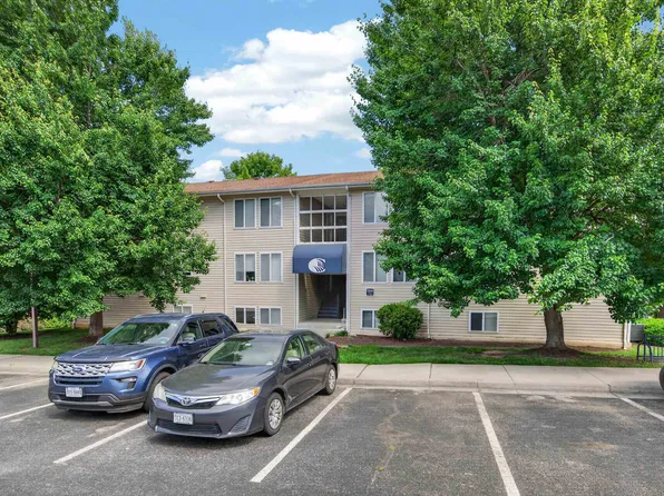 1700 Liberty Ln APT 12, Blacksburg, VA 24060