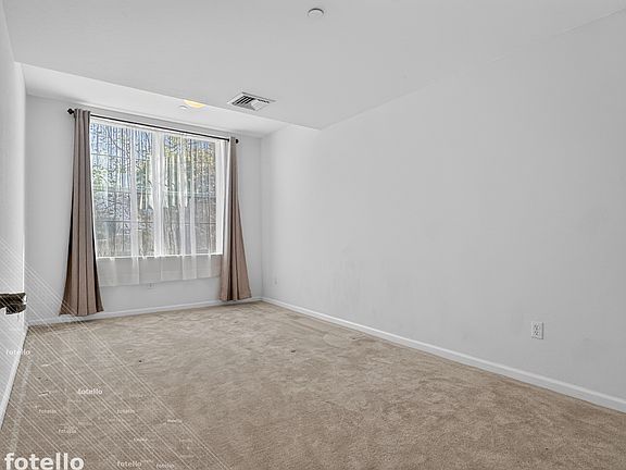 4th image of 1388 Broadway Unit 211