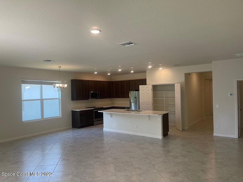 2931 Bobby Jones St SW, Melbourne, FL 32904 Zillow