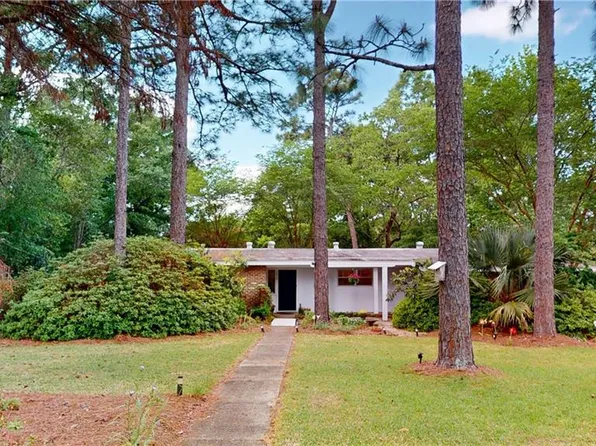 1075 Zurich St, Mobile, AL 36608