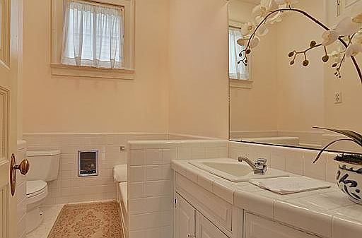 4th image of 474 Pine St