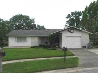 2960 Dundee Dr, Palm Harbor, FL 34684
