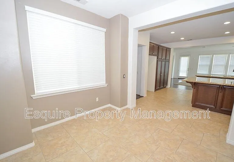 13735 Blue Ridge Way — Photo 9