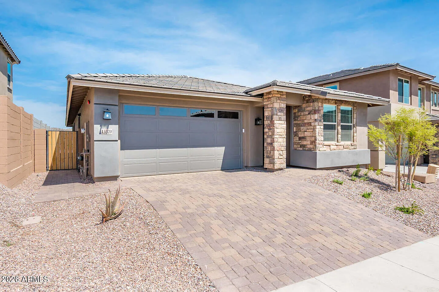 4 bed, 2.5 bath, 1940 sqft, $2,599 — Photo 3