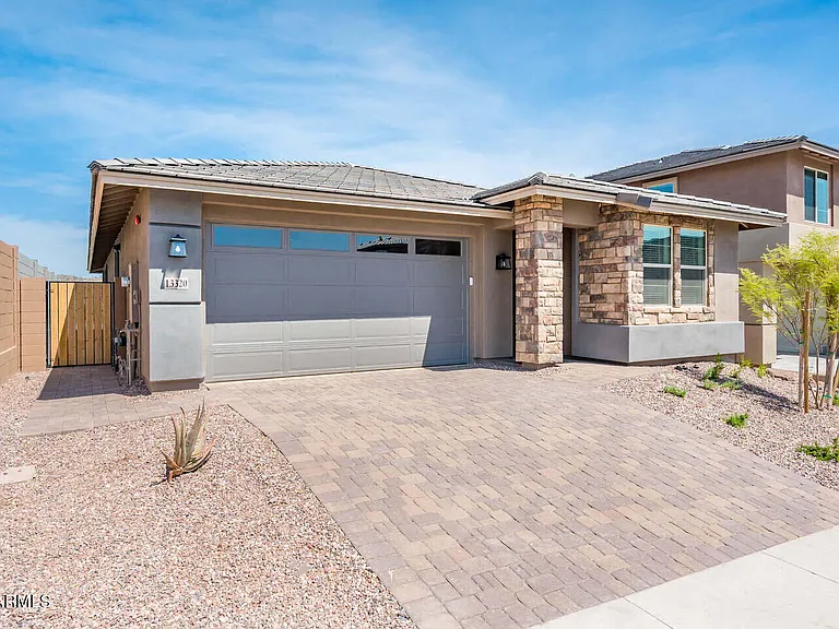13320 W Eagle Feather Rd — Photo 3