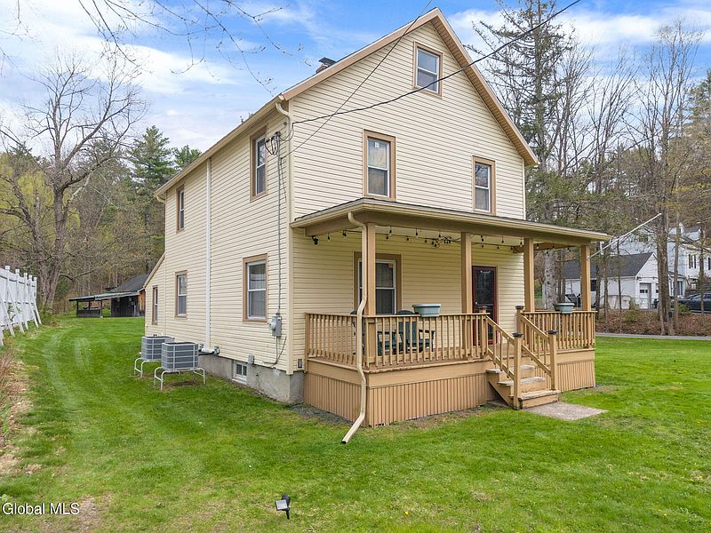 5th image of 93 Chatham Street