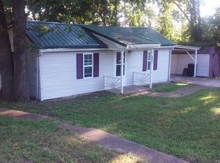 802 Hospital Rd, Waynesville, MO 65583