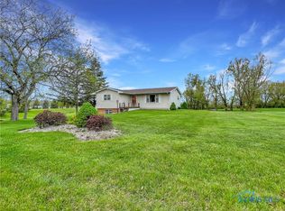 1586 Standley Rd, Defiance, OH 43512