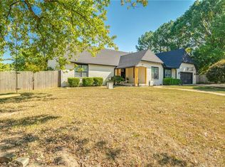 303 S Rife Dr, Rogers, AR 72758