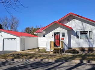 104 E Pine St, Spencer, WI 54479