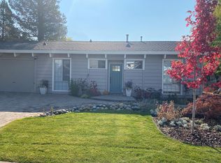 2206 Inverness Dr, South Lake Tahoe, CA 96150