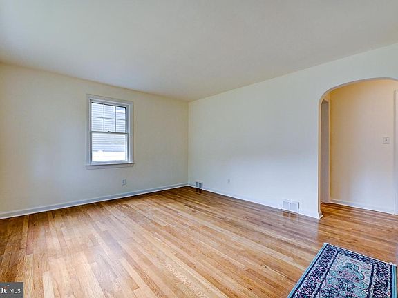 3rd image of 708 Nathan Hale Ave