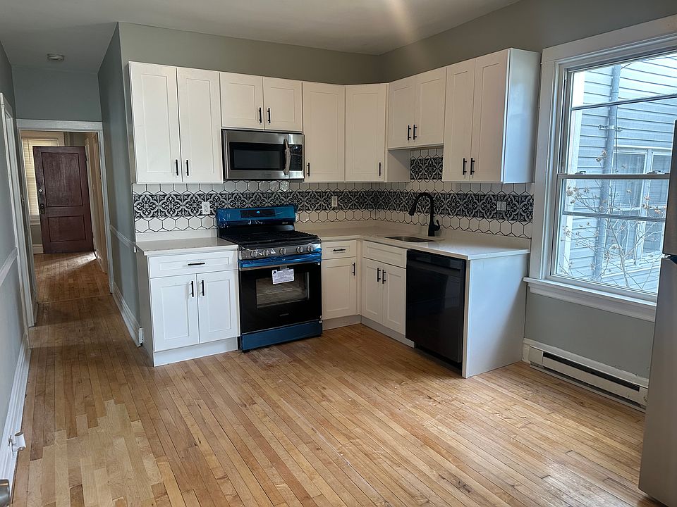 2nd image of 9035 S Greenwood Ave #2