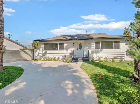 11475 Sunburst St, Sylmar, CA 91342