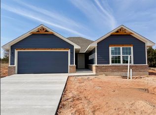 4616 Lincoln Lndg, Harrah, OK 73045