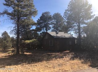 3383 Apache Dr, Overgaard, AZ 85933
