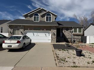 1013 N 1100 W, Farmington, UT 84025
