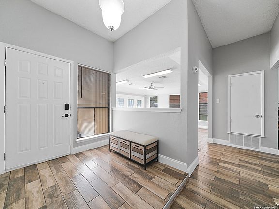 5th image of 5523 PARK LK