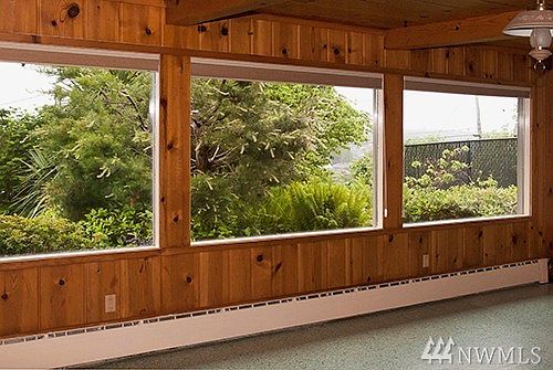 5th image of 624 Hyde Park Dr