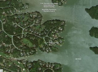 1141 Parrotts Cove Rd, Greensboro, GA 30642