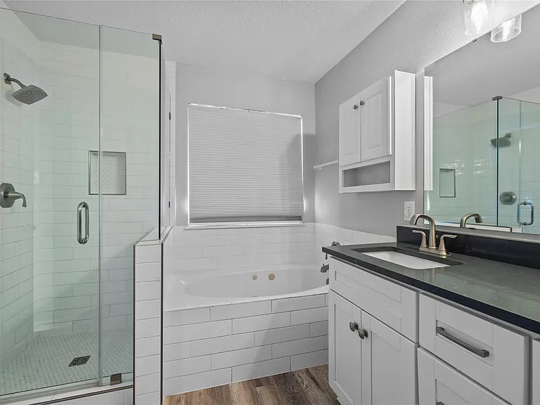 12311 Granite Woods Ct — Photo 25