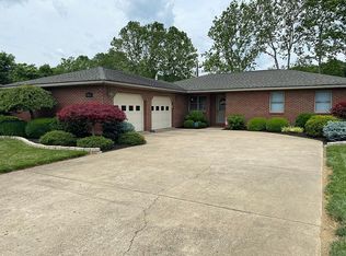 1023 Lakeview Dr, Beverly, OH 45715