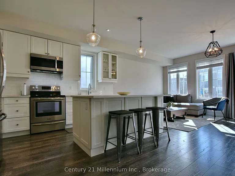 349 Yellow Birch Cres — Photo 12